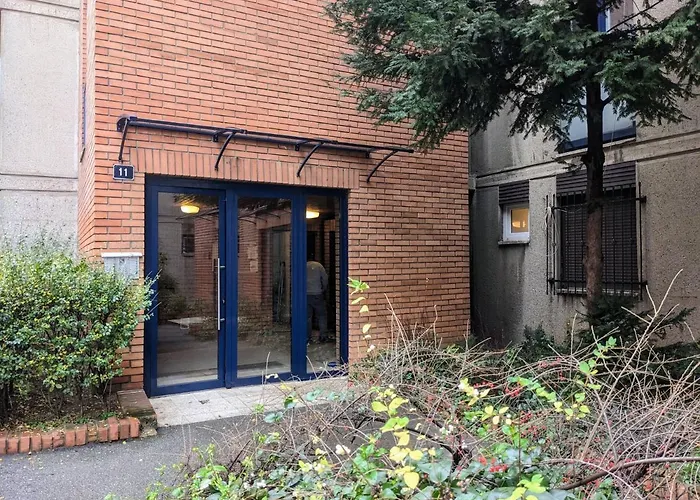 Boba Free Parking * بلغراد